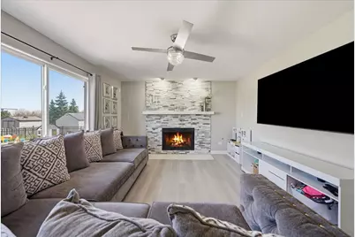 910 Shorewood Drive, Shorewood, IL 60404 - Photo 13