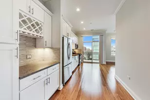 [Address not provided], Chicago, IL 60607 - Photo 5