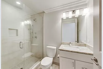 [Address not provided], Chicago, IL 60607 - Photo 11