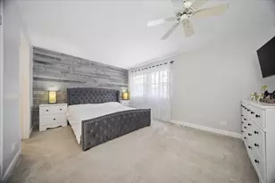 30W447 Fairway Dr, Naperville, IL 60563 - Photo 7