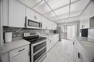 30W447 Fairway Dr, Naperville, IL 60563 - Photo 3