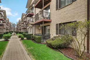 5159 N East River Rd, Chicago, IL 60656 - Photo 3