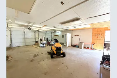 76 S 3160 Road W, Kankakee, IL 60901 - Photo 15