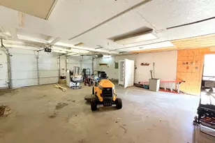 76 S 3160 Road W, Kankakee, IL 60901 - Photo 15