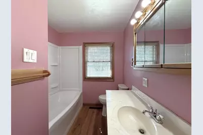 76 S 3160 Road W, Kankakee, IL 60901 - Photo 9