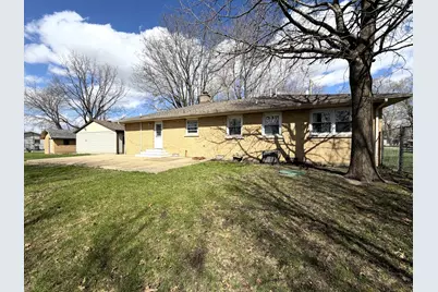 76 S 3160 Road W, Kankakee, IL 60901 - Photo 11