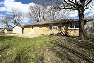 76 S 3160 Road W, Kankakee, IL 60901 - Photo 11