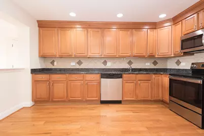 2206 S Goebbert Road #404, Arlington Heights, IL 60005 - Photo 5