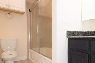 2206 S Goebbert Rd, Arlington Heights, IL 60005 - Photo 11