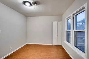 735 Sexton St, Aurora, IL 60505 - Photo 9