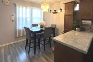 10955 S Mackinaw Ave, Chicago, IL 60617 - Photo 7