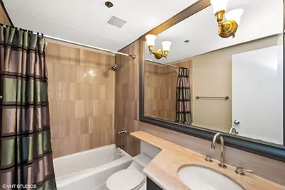 161 E Chicago Avenue #31E, Chicago, IL 60611 - Photo 15