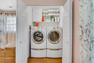 327 N Pershing Ave, Mundelein, IL 60060 - Photo 17