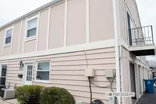 20118 Willow Dr, Lynwood, IL 60411 - Photo 1