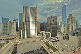 240 E Illinois St, Chicago, IL 60611 - Photo 9