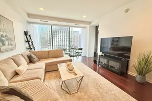 240 E Illinois St, Chicago, IL 60611 - Photo 5