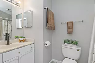 [Address not provided], Streamwood, IL 60107 - Photo 29