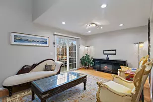 [Address not provided], Streamwood, IL 60107 - Photo 19