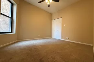 4055 S Calumet Ave, Chicago, IL 60653 - Photo 11