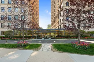 3730 N Lake Shore Dr, Chicago, IL 60613 - Photo 1