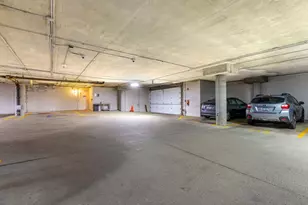 3730 N Lake Shore Dr, Chicago, IL 60613 - Photo 31
