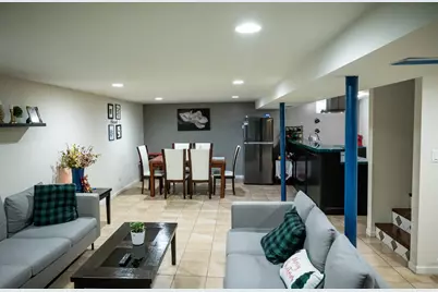 340 E Drake Avenue, Addison, IL 60101 - Photo 19