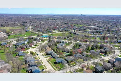 229 Tudor Lane, Schaumburg, IL 60193 - Photo 57