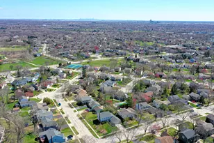 229 Tudor Ln, Schaumburg, IL 60193 - Photo 57