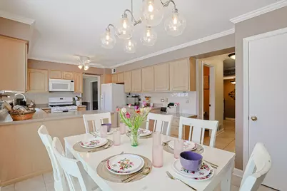 229 Tudor Lane, Schaumburg, IL 60193 - Photo 17