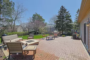 229 Tudor Ln, Schaumburg, IL 60193 - Photo 41