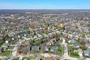 229 Tudor Ln, Schaumburg, IL 60193 - Photo 53