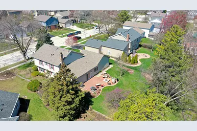 229 Tudor Lane, Schaumburg, IL 60193 - Photo 45