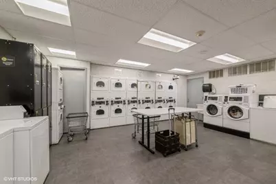 1850 N Clark Street #806, Chicago, IL 60614 - Photo 3