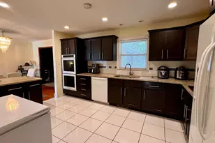 539 E 169th St, South Holland, IL 60473 - Photo 7