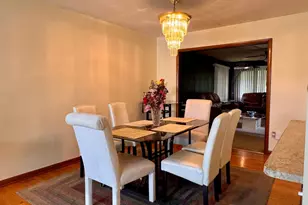 539 E 169th St, South Holland, IL 60473 - Photo 7