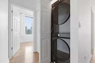 340 W Superior St, Chicago, IL 60654 - Photo 13