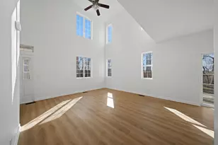 1013 Brush Hill Cir, Joliet, IL 60432 - Photo 3