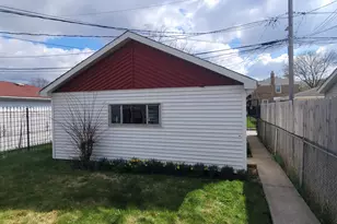 10755 S Vernon Ave, Chicago, IL 60628 - Photo 5