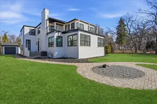 297 E Lakeview Ave, Round Lake Beach, IL 60073 - Photo 47