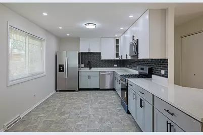 761 Marshall Drive, Des Plaines, IL 60016 - Photo 7