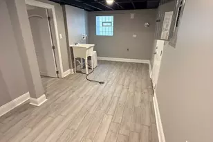 7816 S Hermitage Ave, Chicago, IL 60620 - Photo 9