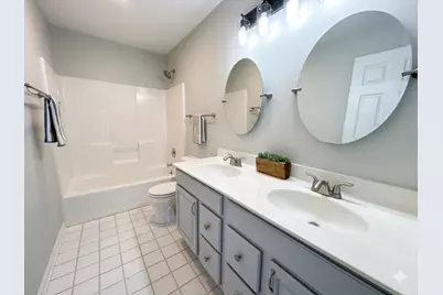 619 Lexington Square W, Gurnee, IL 60031 - Photo 17