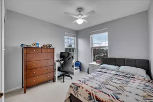 404 Belvedere Ln, Aurora, IL 60502 - Photo 23