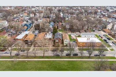 8841 S Muskegon Avenue, Chicago, IL 60617 - Photo 3