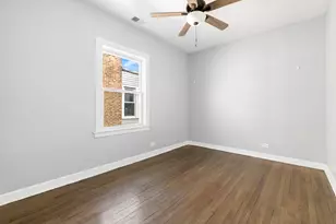 8841 S Muskegon Ave, Chicago, IL 60617 - Photo 15