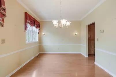 2104 Foxfield Road, Saint Charles, IL 60174 - Photo 5