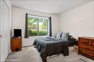 1280 Oak Hill Rd, Lake Barrington, IL 60010 - Photo 9
