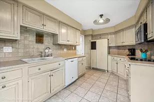 1280 Oak Hill Rd, Lake Barrington, IL 60010 - Photo 5