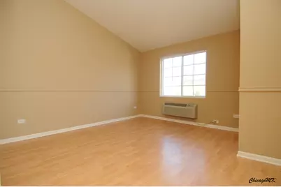 1917 Silverstone Drive #1917, Carpentersville, IL 60110 - Photo 9