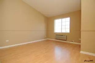 1917 Silverstone Dr, Carpentersville, IL 60110 - Photo 9